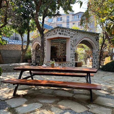 Gaurishankar Backpackers Hostel Pokhara Exterior foto